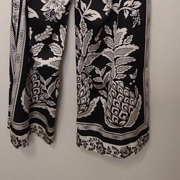 Rachel Zoe Black and White Floral Wide Leg Pants - Picture 4 of 10